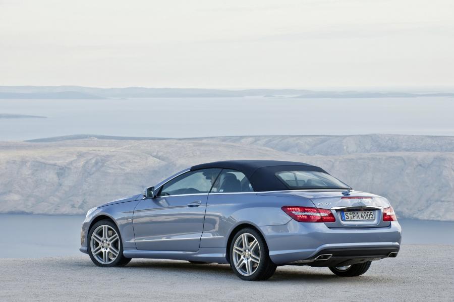  Mercedes-Benz E-Class Cabriolet 2011 года  (фото 60 из 108)